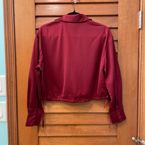Lulus, red cropped button down blouse - Picture 3 of 5